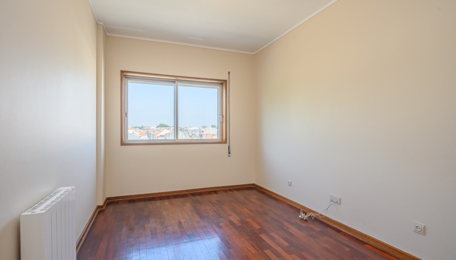 Appartement de 4 chambres avec balcon, à vendre, à Porto, Portugal_228364