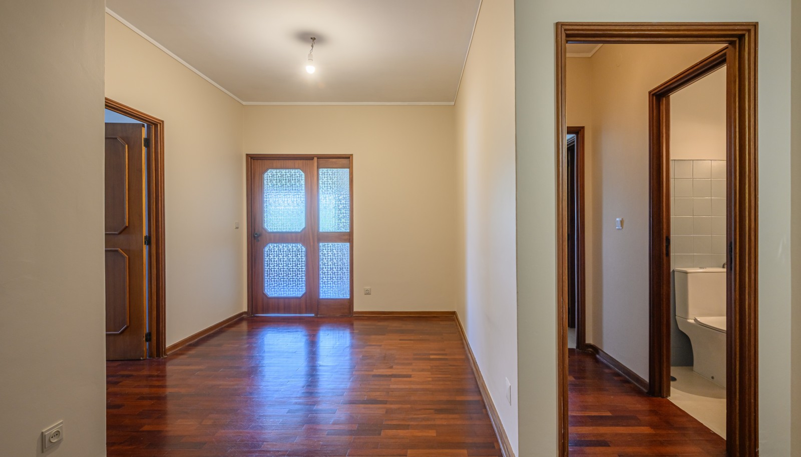 Appartement de 4 chambres avec balcon, à vendre, à Porto, Portugal_228371