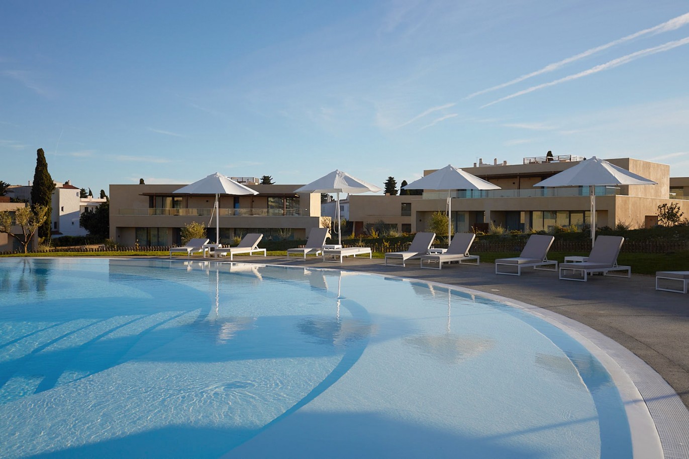 Apartamento T3 em resort, para venda em Porches, Algarve_228600