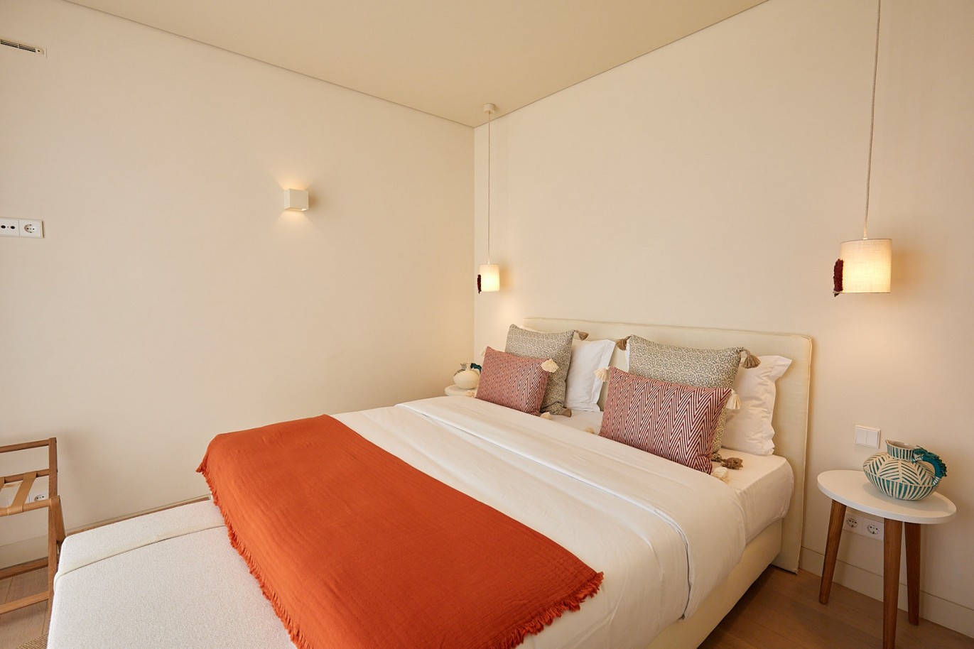 Piso de 3 dormitorios en complejo, en venta en Porches, Algarve_228609