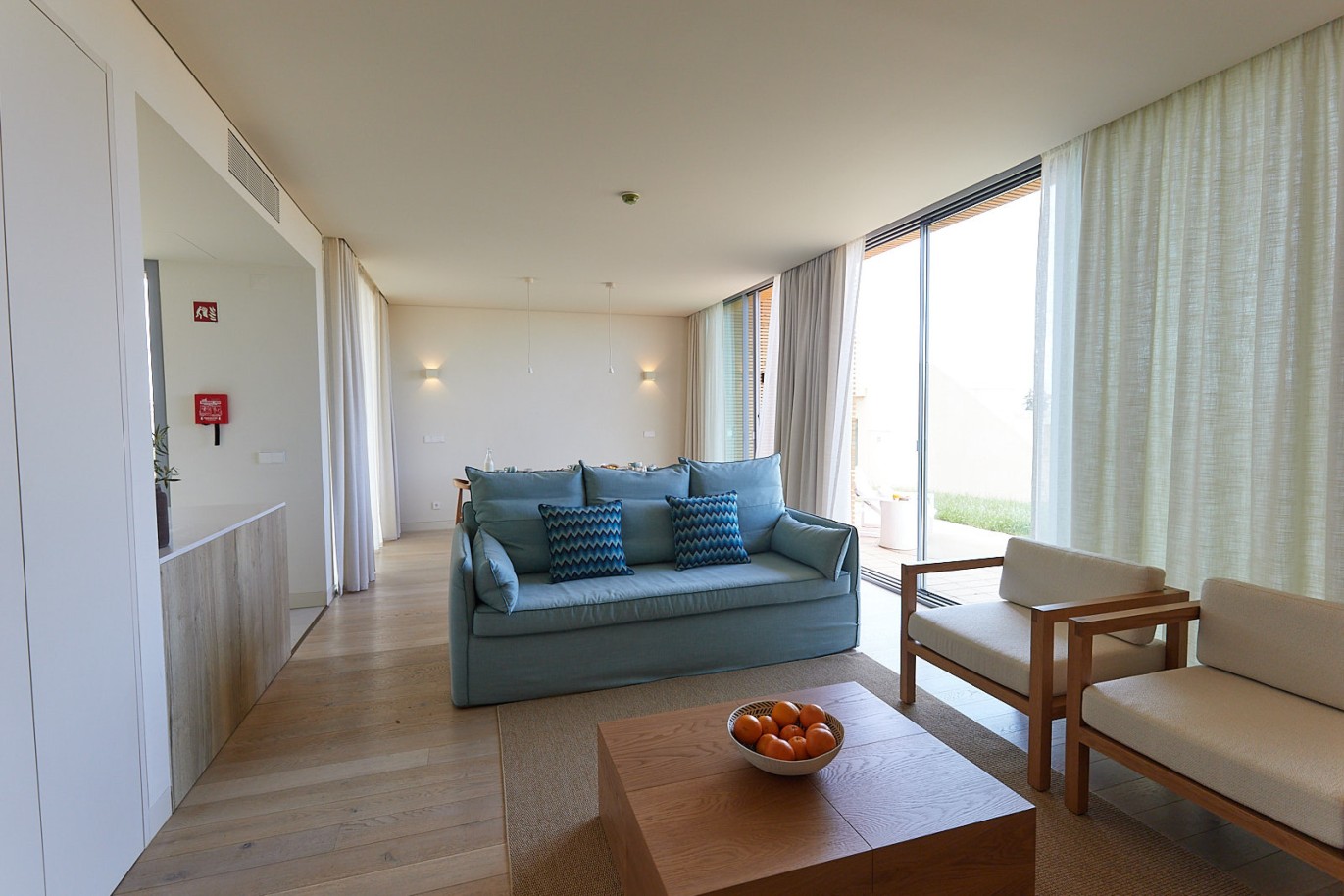 Piso de 2 dormitorios en complejo, en venta en Porches, Algarve_228710