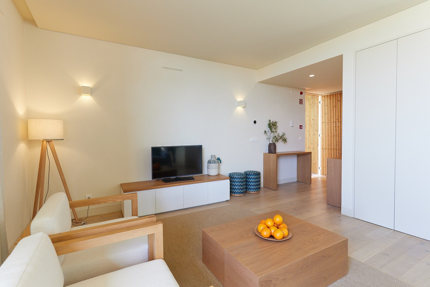 Piso de 2 dormitorios en complejo, en venta en Porches, Algarve_229233