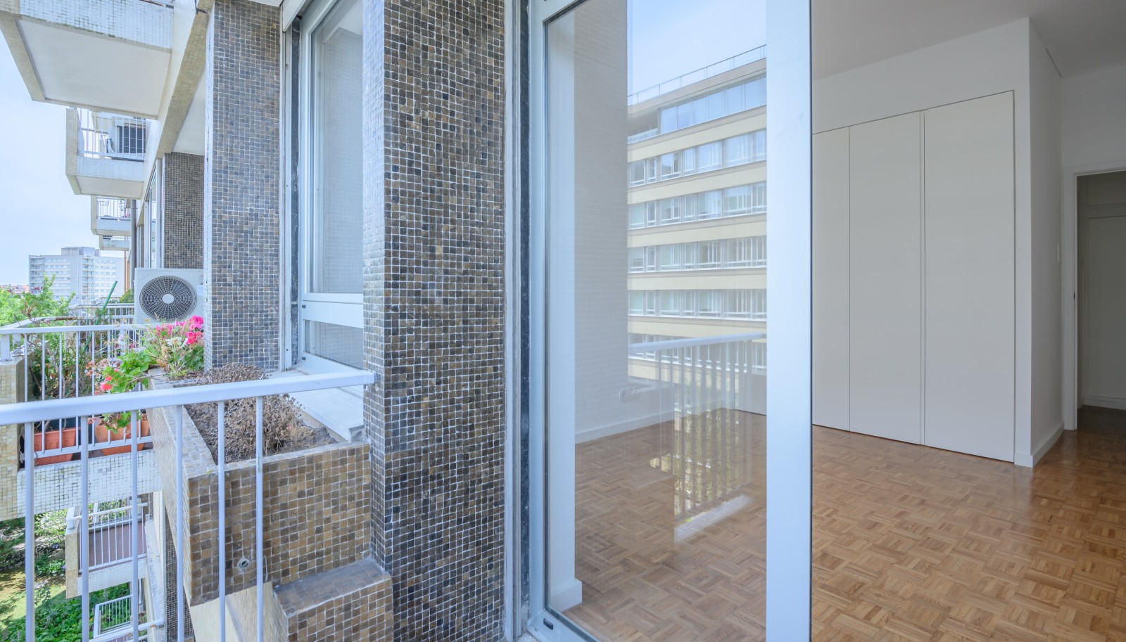 Appartement de 4 chambres à coucher avec balcon, à vendre, à Foco, Porto, Portugal_229836