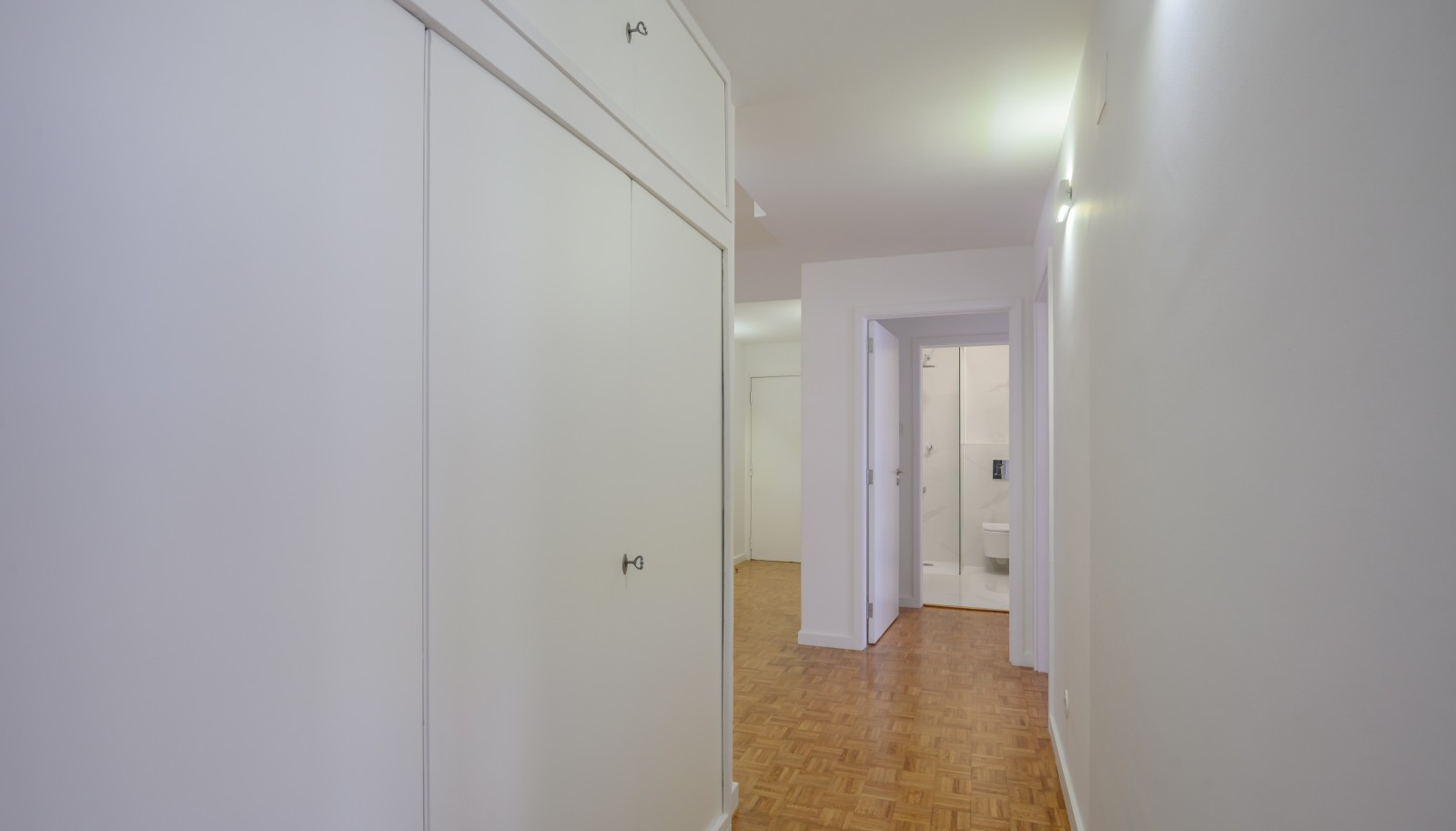 Appartement de 4 chambres à coucher avec balcon, à vendre, à Foco, Porto, Portugal_229838