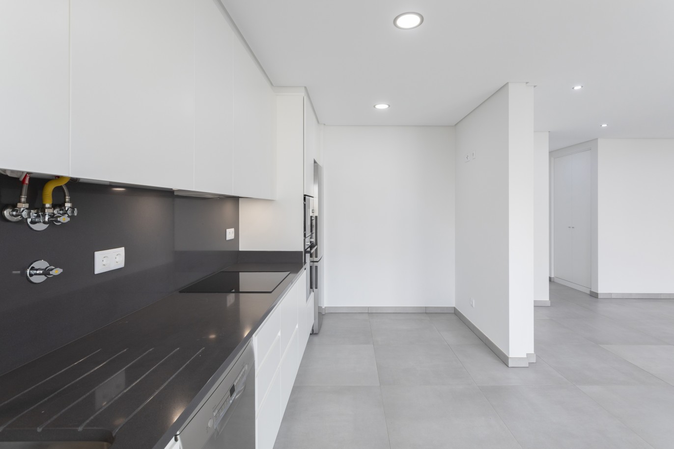 New three bedroom apartment for sale in Tavira, Algarve_229857