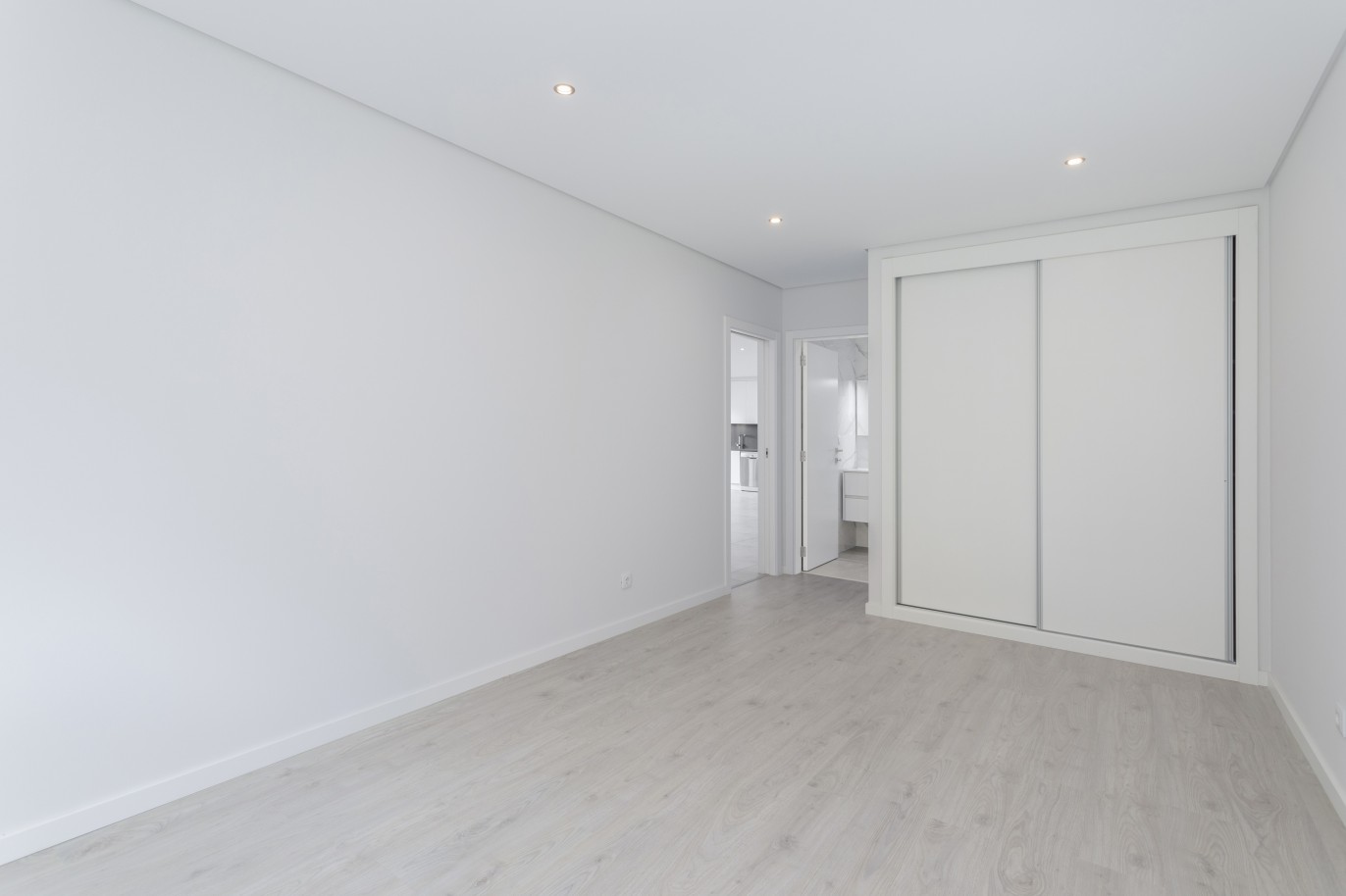 Piso nuevo de 3 dormitorios en venta en Tavira, Algarve_229868