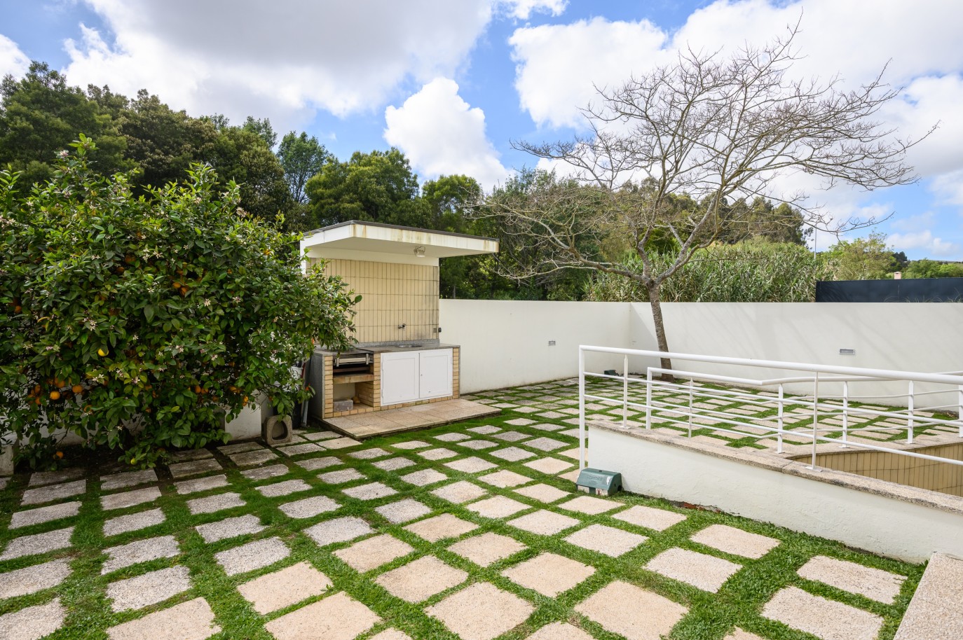 Moradia V4 com jardim, para venda, em Moreira, Maia_229875