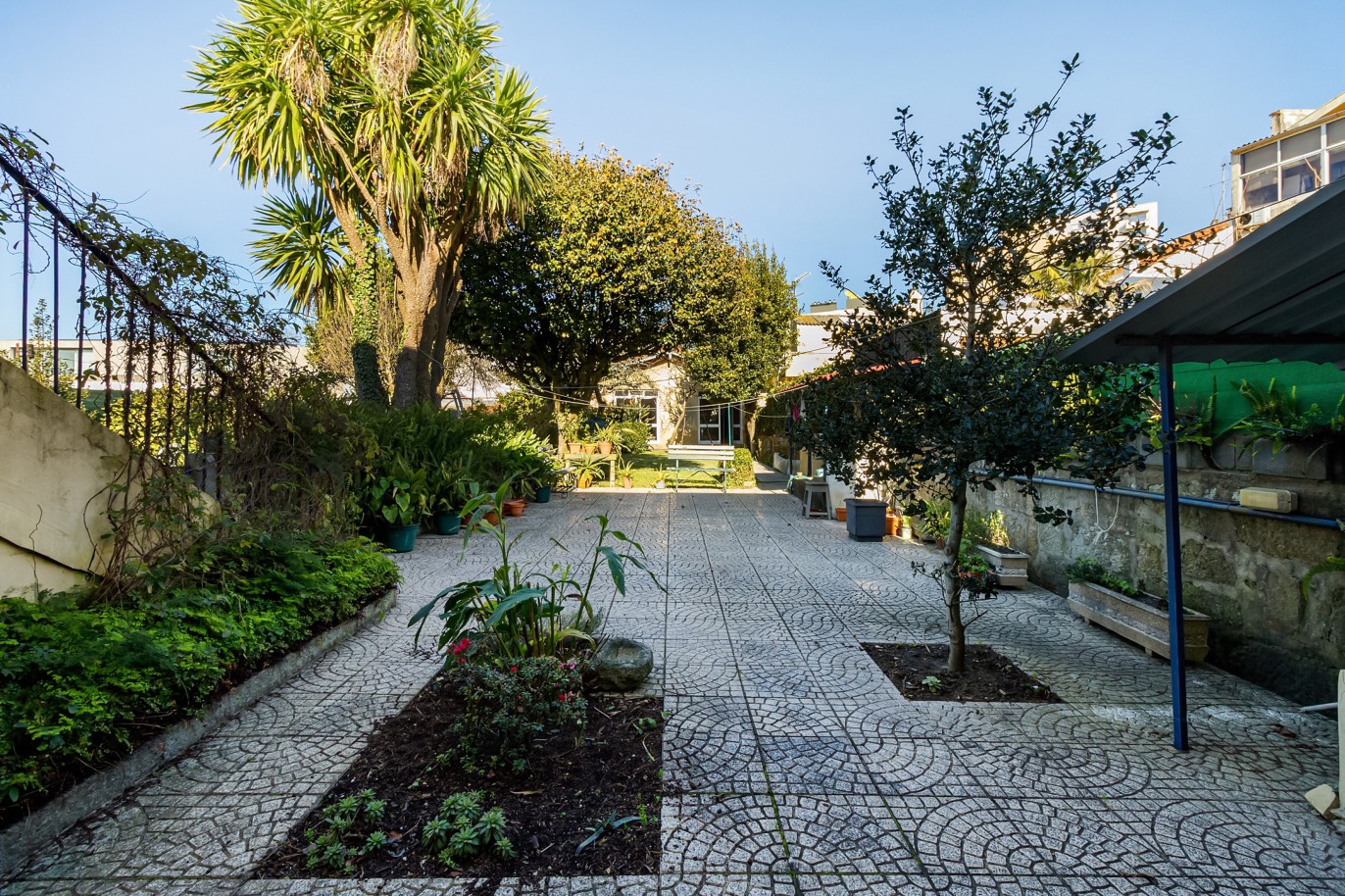 Zu verkaufen: Klassisches Haus, zu rehabilitieren, Porto, Portugal_230308