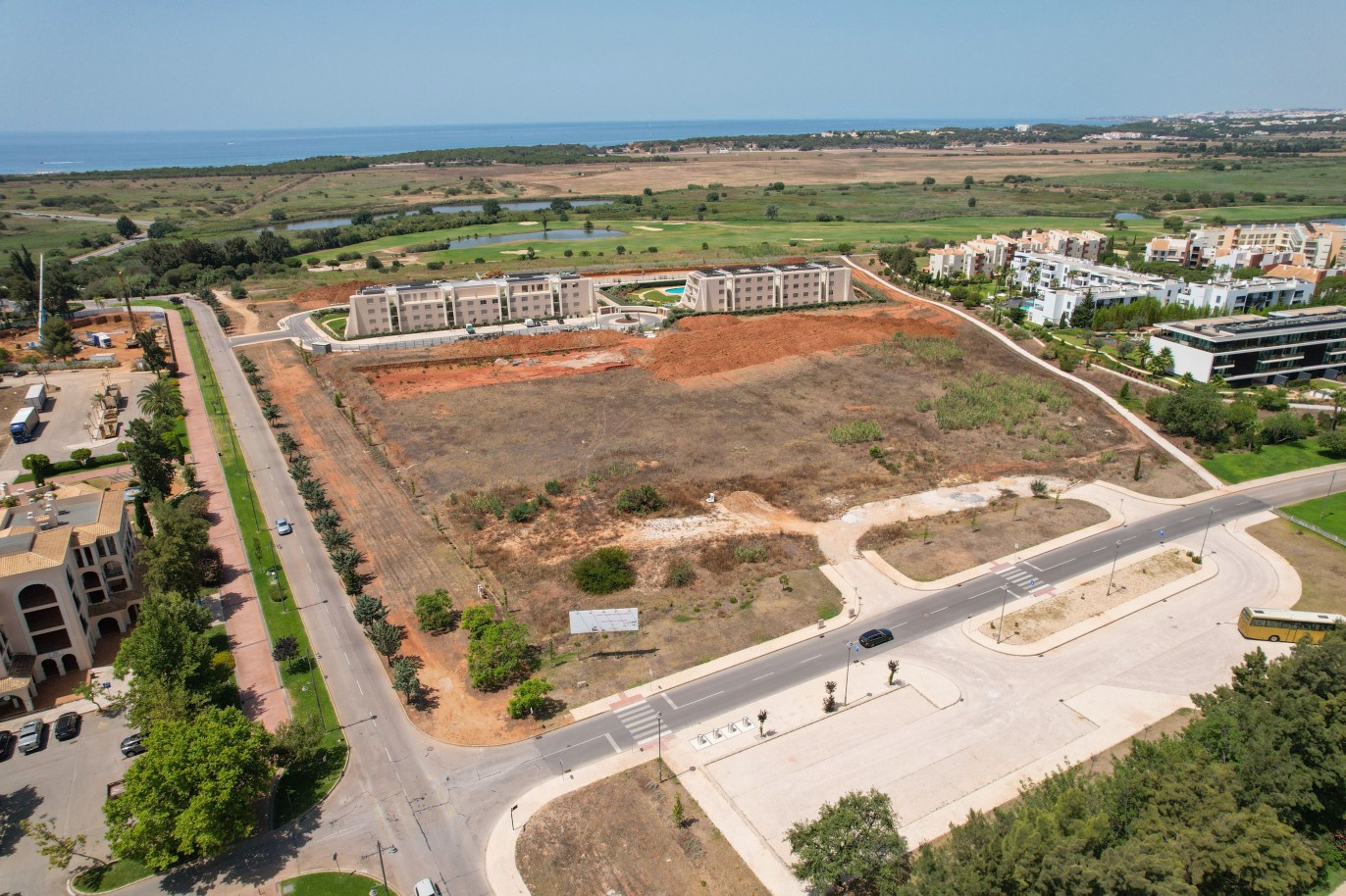 Building land, close to the beach, for sale in Vilamoura, Algarve_230692