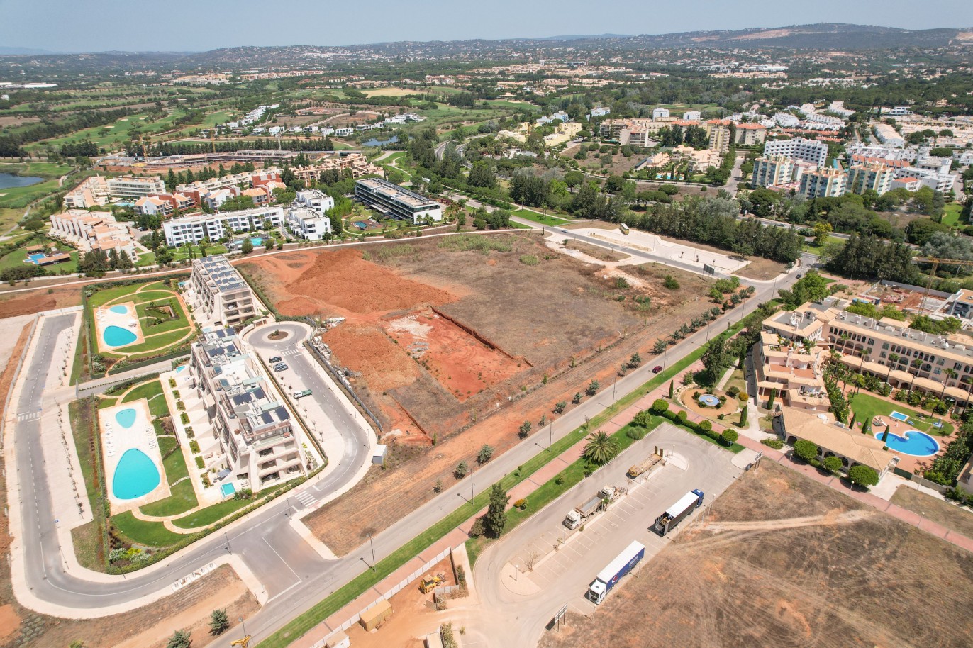 Large plot of land for construction, for sale in Vilamoura, Algarve_230763