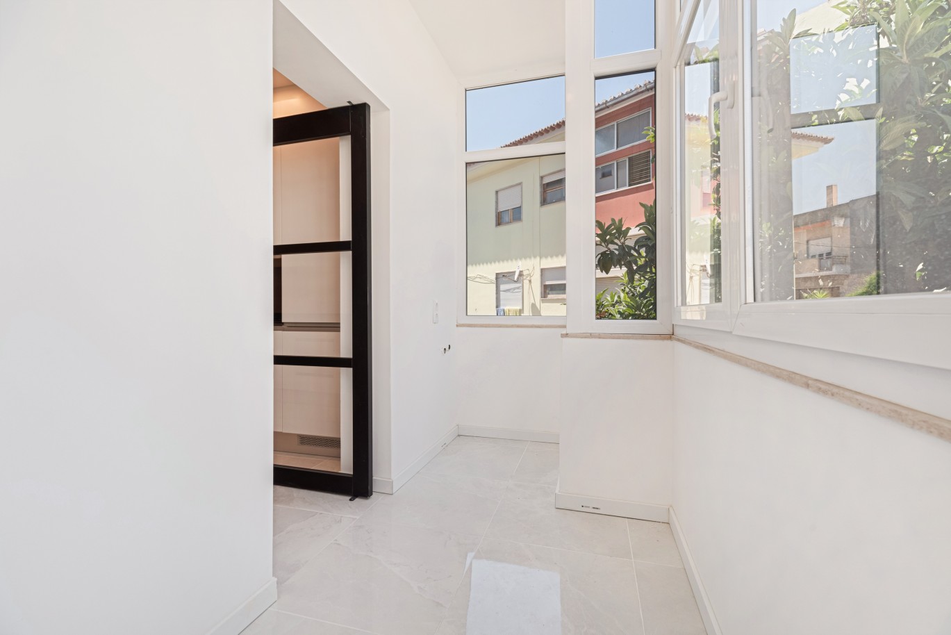 6 bedroom semi-detached villa for sale in Portimão, Algarve_231214