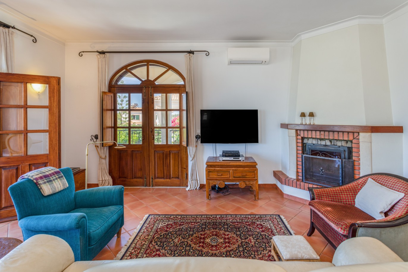 Villa de 5 dormitorios, en venta en Portimão, Algarve_231617