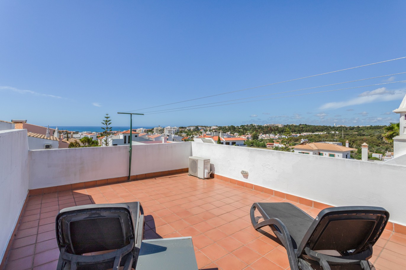 Villa de 5 chambres, à vendre à Portimão, Algarve_231640