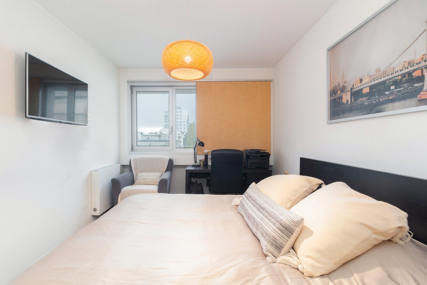 Apartment with balcony, for rent, in Boavista, Porto, Portugal_232098