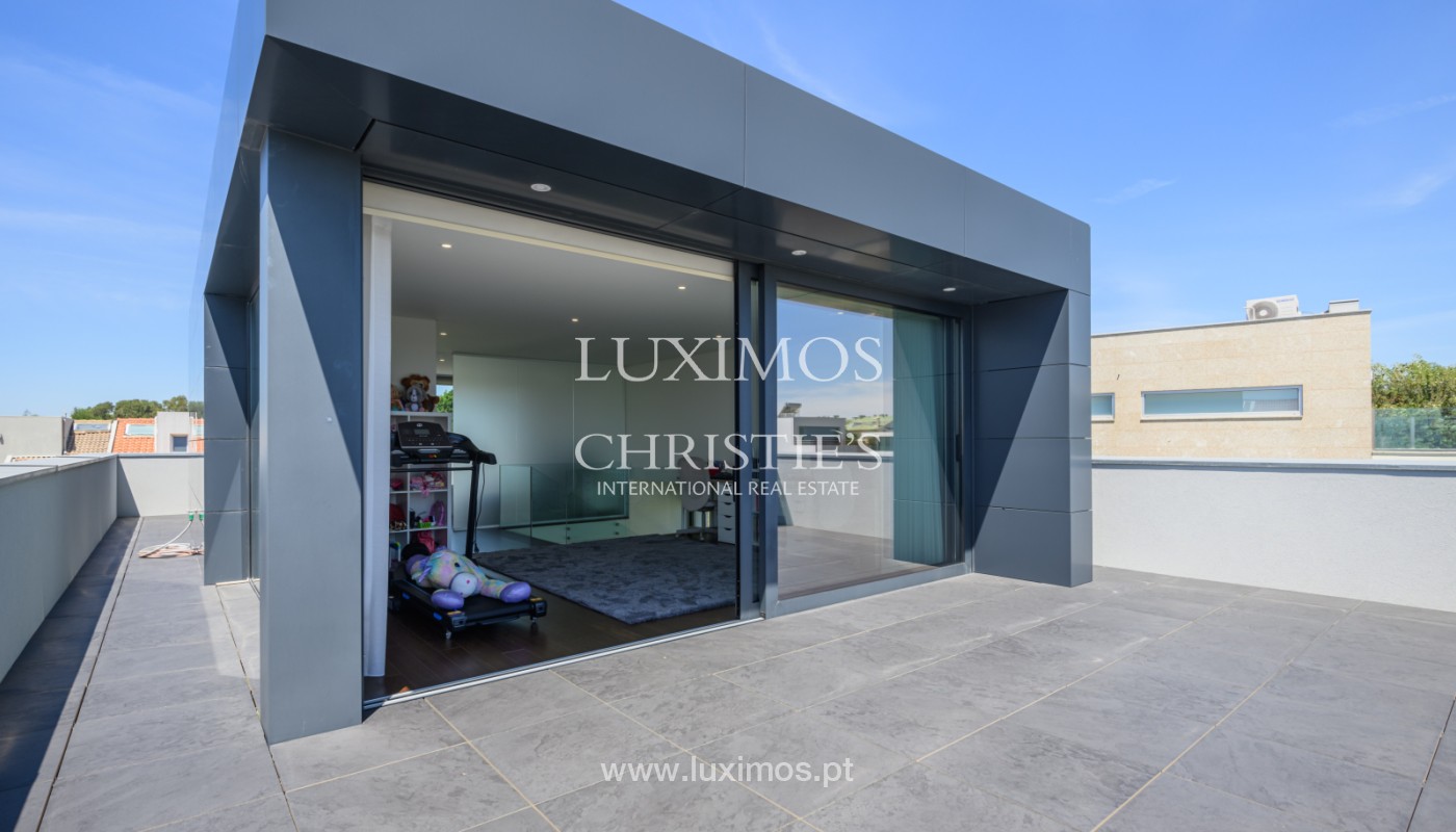 4 Bedroom Villa/Townhouse's Image 19