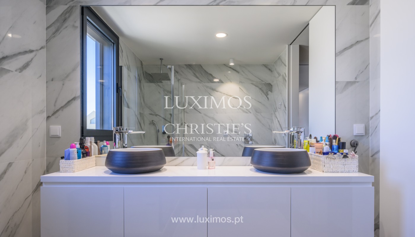 4 Bedroom Villa/Townhouse's Image 10