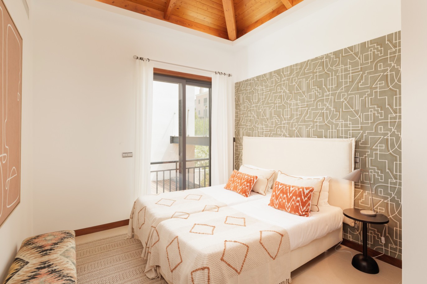 Villa de 2+1 chambres avec piscine, à vendre à Vale do Lobo, Algarve_232749