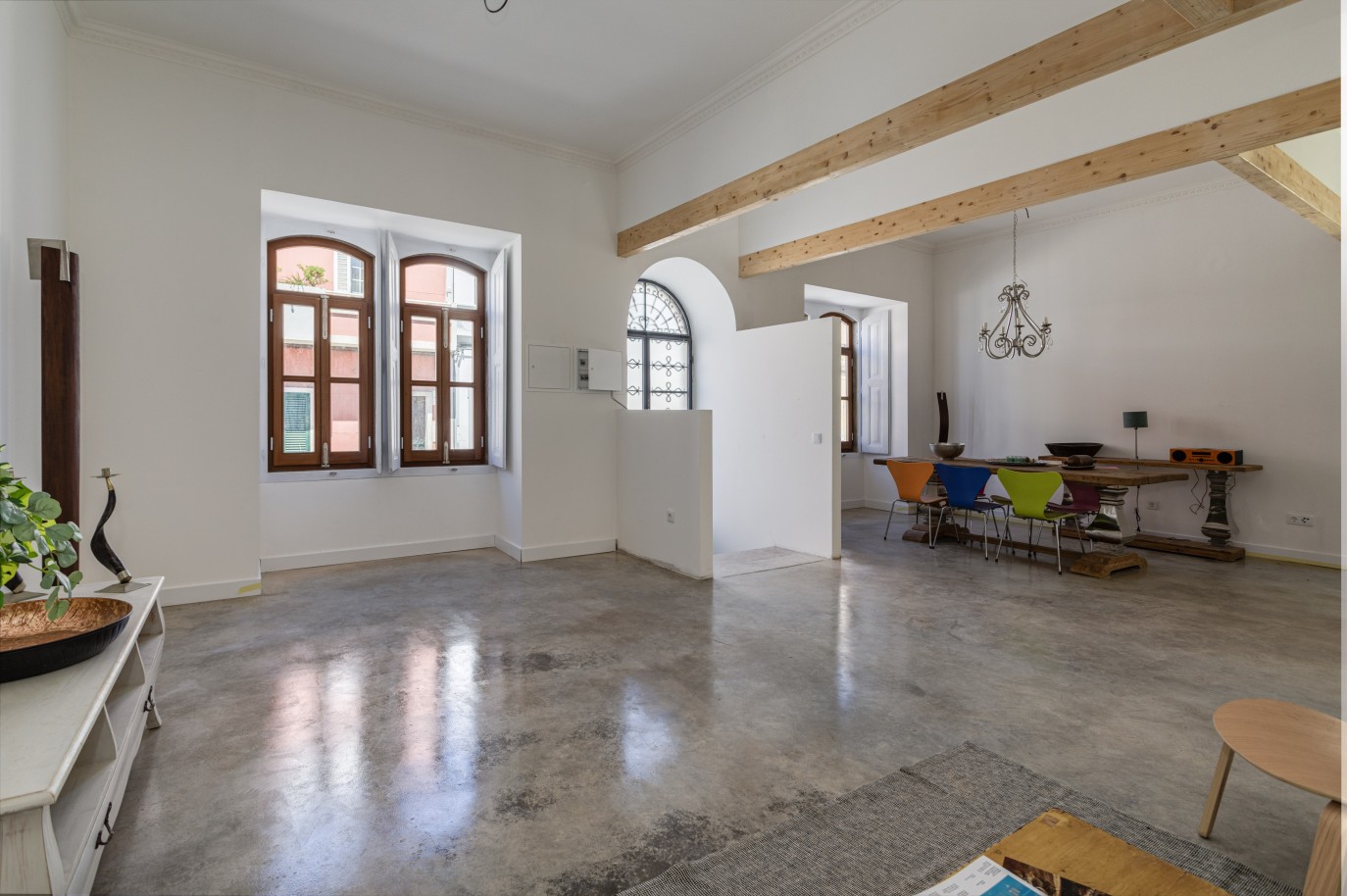 Renovated 2 bedroom villa, for sale in the center of Faro, Algarve_232886