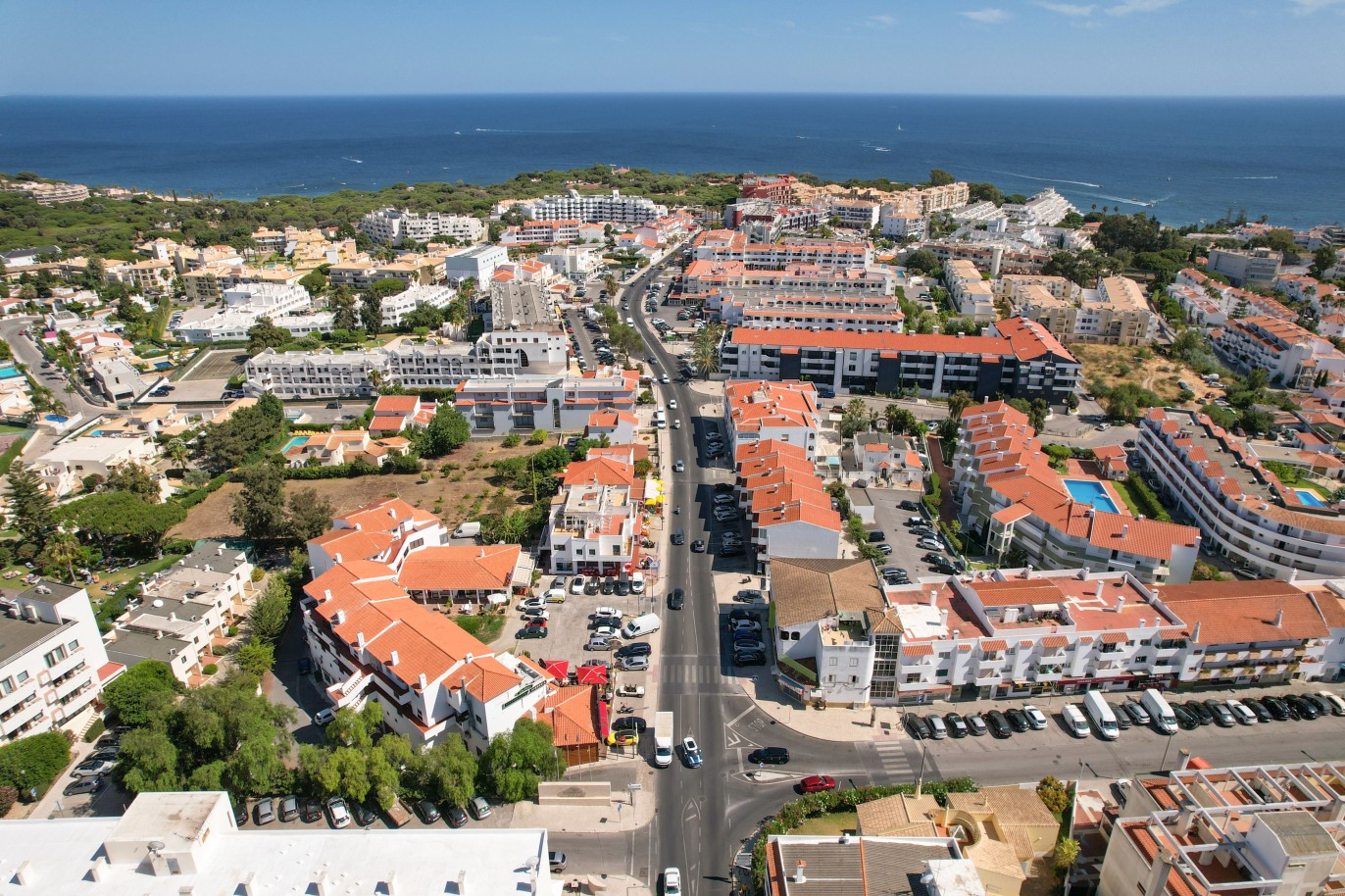 Parcela de terreno para la construcción de 8 villas, en venta en Albufeira, Algarve_233187