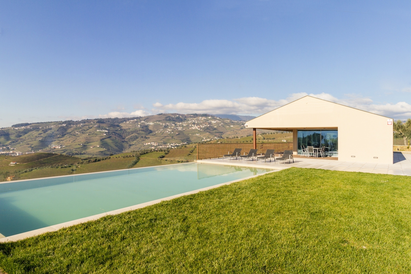  Douro Valley Gem: Spectacular Property with Unrivaled River Views in Portugal