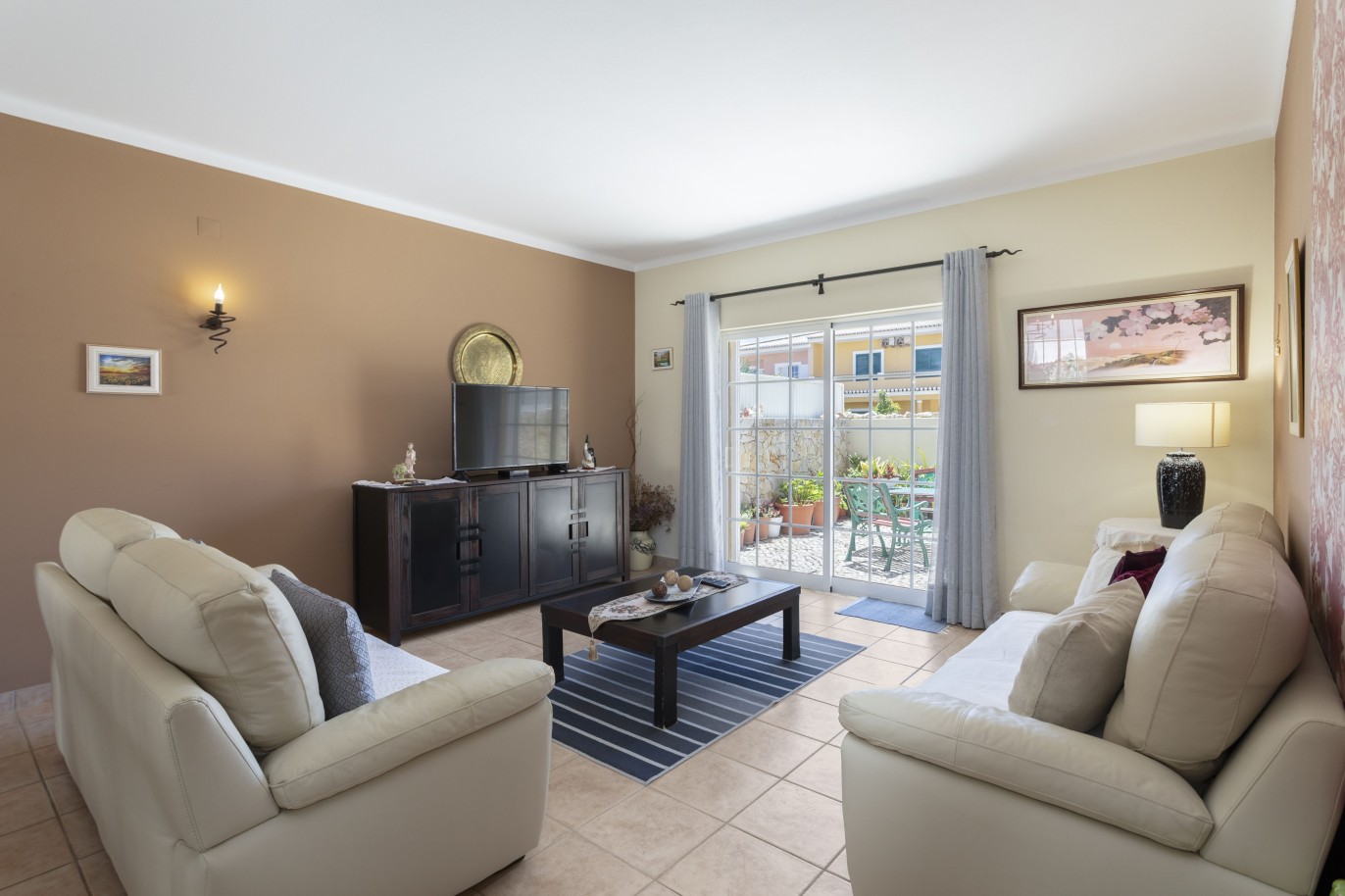 Villa de 3 dormitorios en venta en Porto de Mós, Algarve_233222