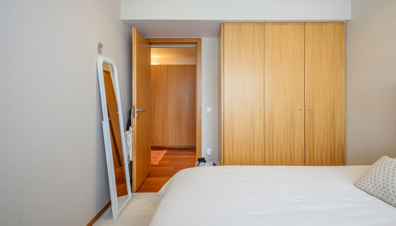 Piso de 3 dormitorios con balcón, en venta, en Porto, Portugal_233442