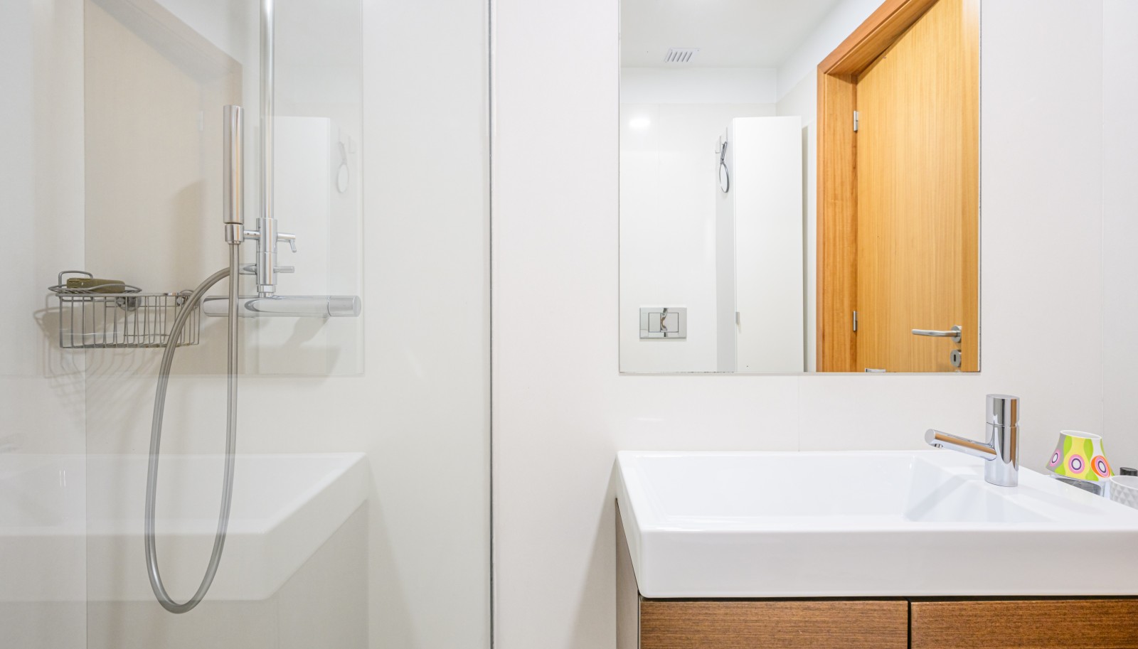 Piso de 3 dormitorios con balcón, en venta, en Porto, Portugal_233446