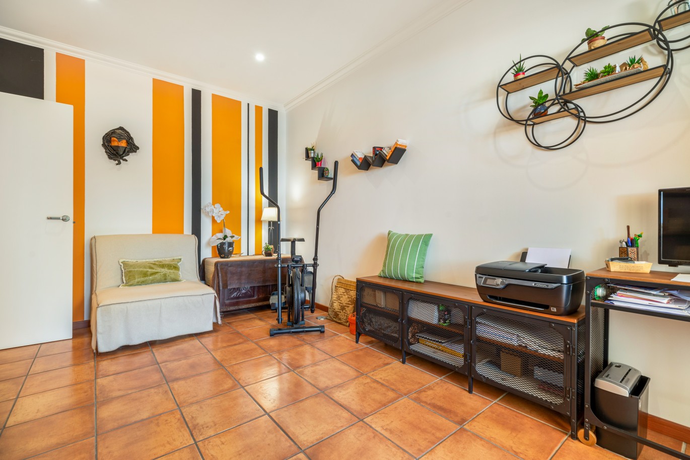 Apartment T1+1 with sea view, for sale in Porto de Mós, Algarve_233571