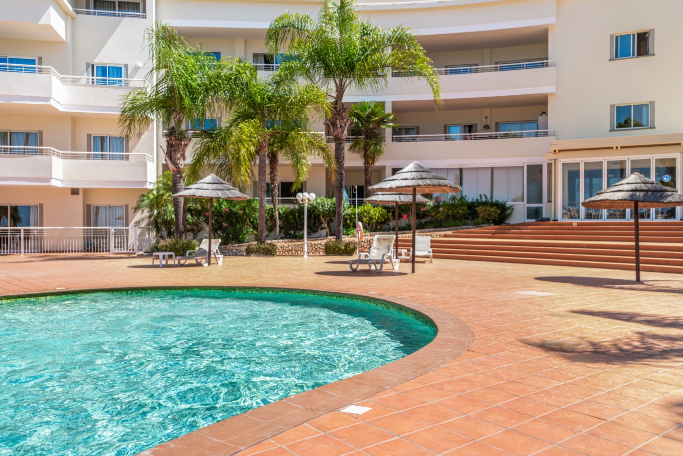 Apartment T1+1 with sea view, for sale in Porto de Mós, Algarve_233584