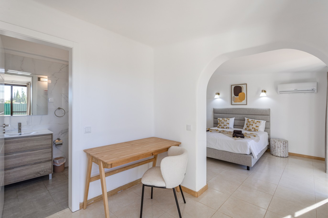 Villa de 4 chambres avec piscine, à vendre à Albufeira, Algarve_233599