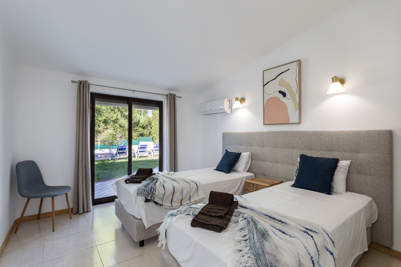 4 bedroom villa with pool, for sale in Albufeira, Algarve_233600