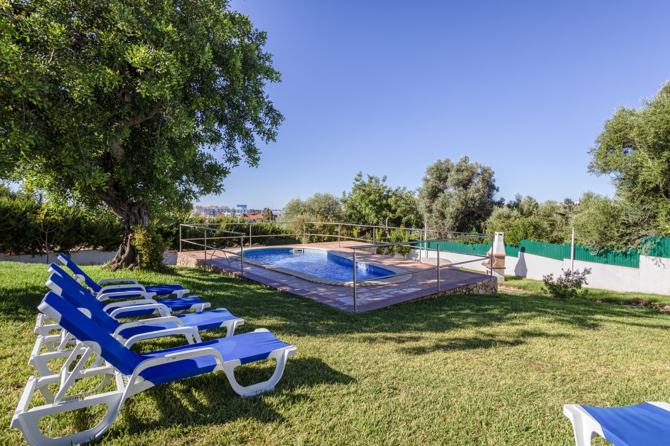 Moradia V4 com piscina, para venda em Albufeira, Algarve_233606
