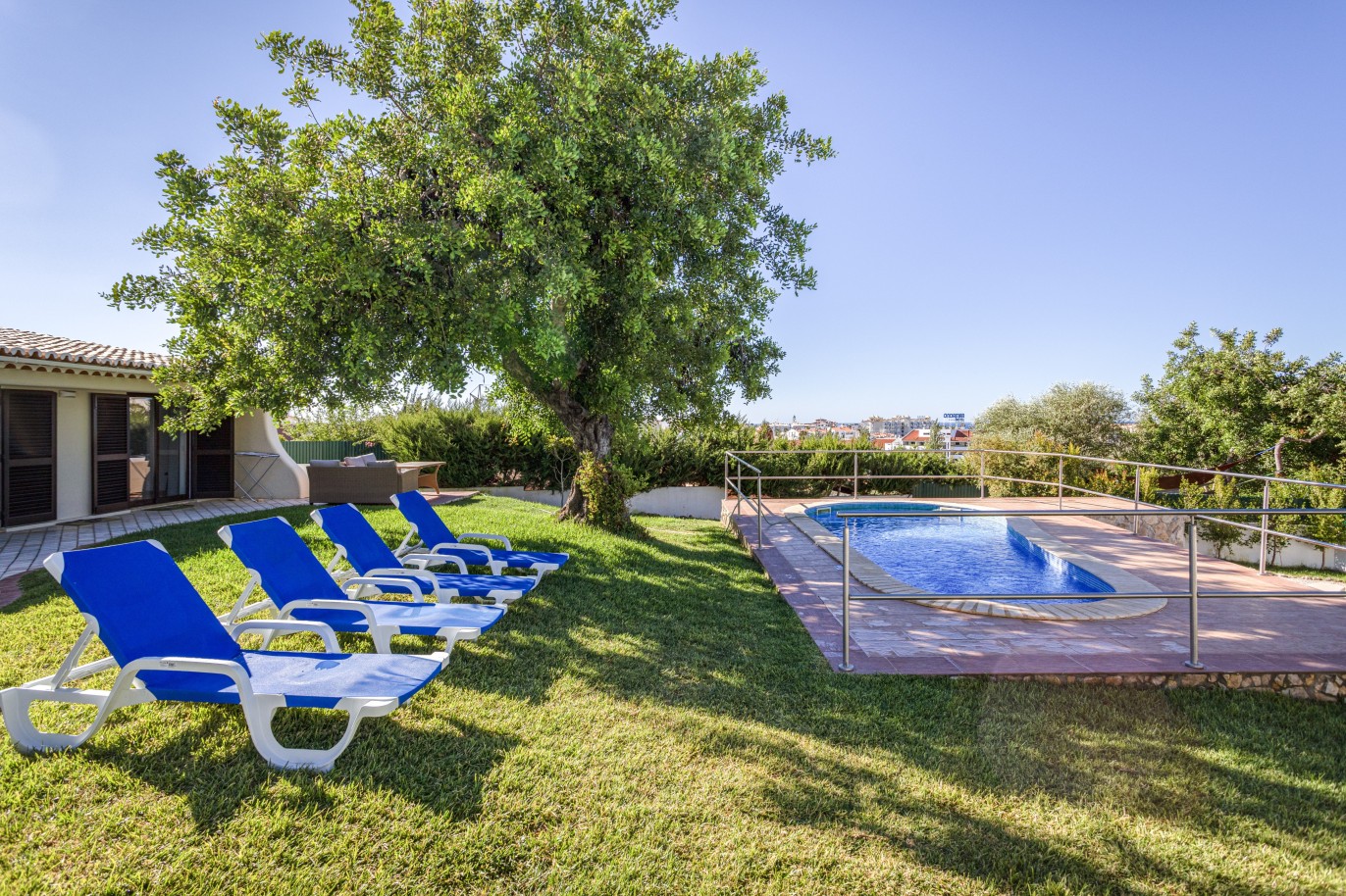 Moradia V4 com piscina, para venda em Albufeira, Algarve_233609