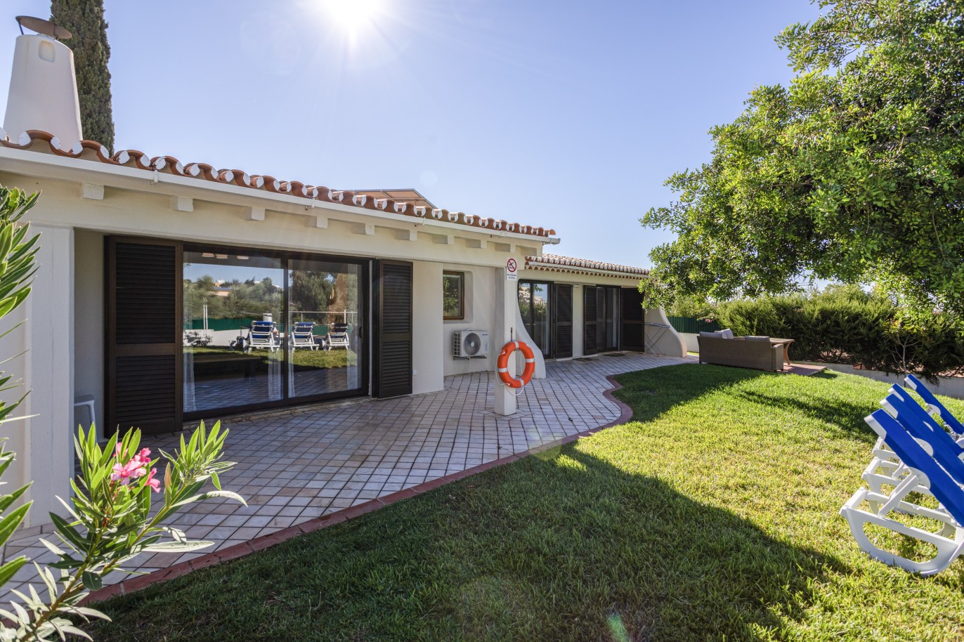4 Schlafzimmer Villa mit Pool, zu verkaufen in Albufeira, Algarve_233611