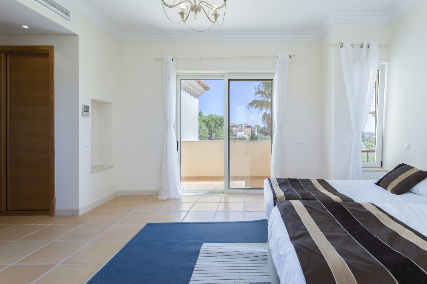 Fantastic 3 bedroom villa in Monte Rei Resort, Vila Nova de Cacela, Algarve_233685
