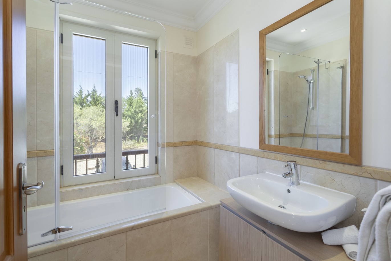 Fantástica villa de 3 dormitorios en Monte Rei Resort, Vila Nova de Cacela, Algarve_233690