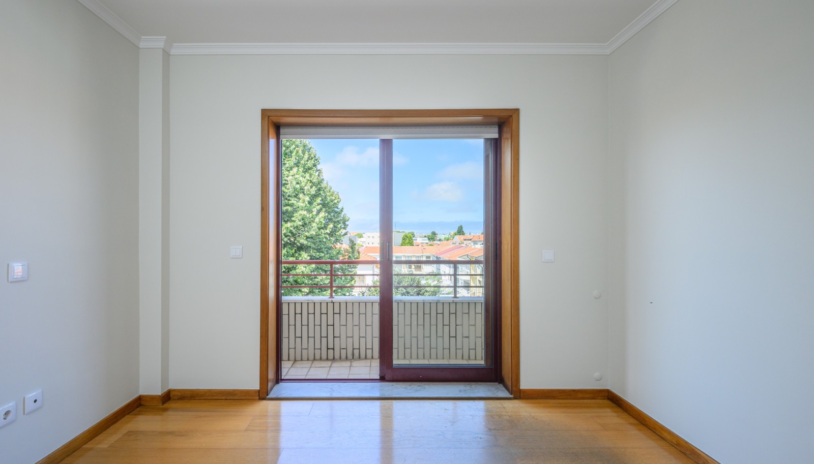 Piso 3 habitaciones con balcón, en venta, Senhora da Hora, Matosinhos, Portugal_233716