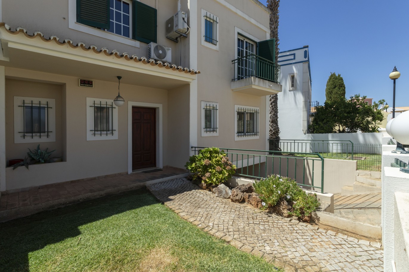 Villa 3 chambres avec piscine, à vendre à Vilamoura, Algarve_233808
