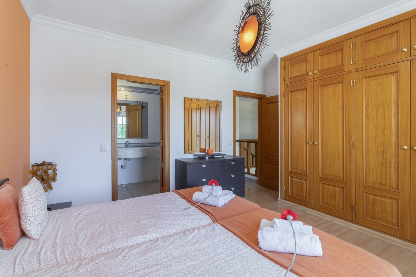 3 bedroom villa with pool, for sale in Vilamoura, Algarve_233817