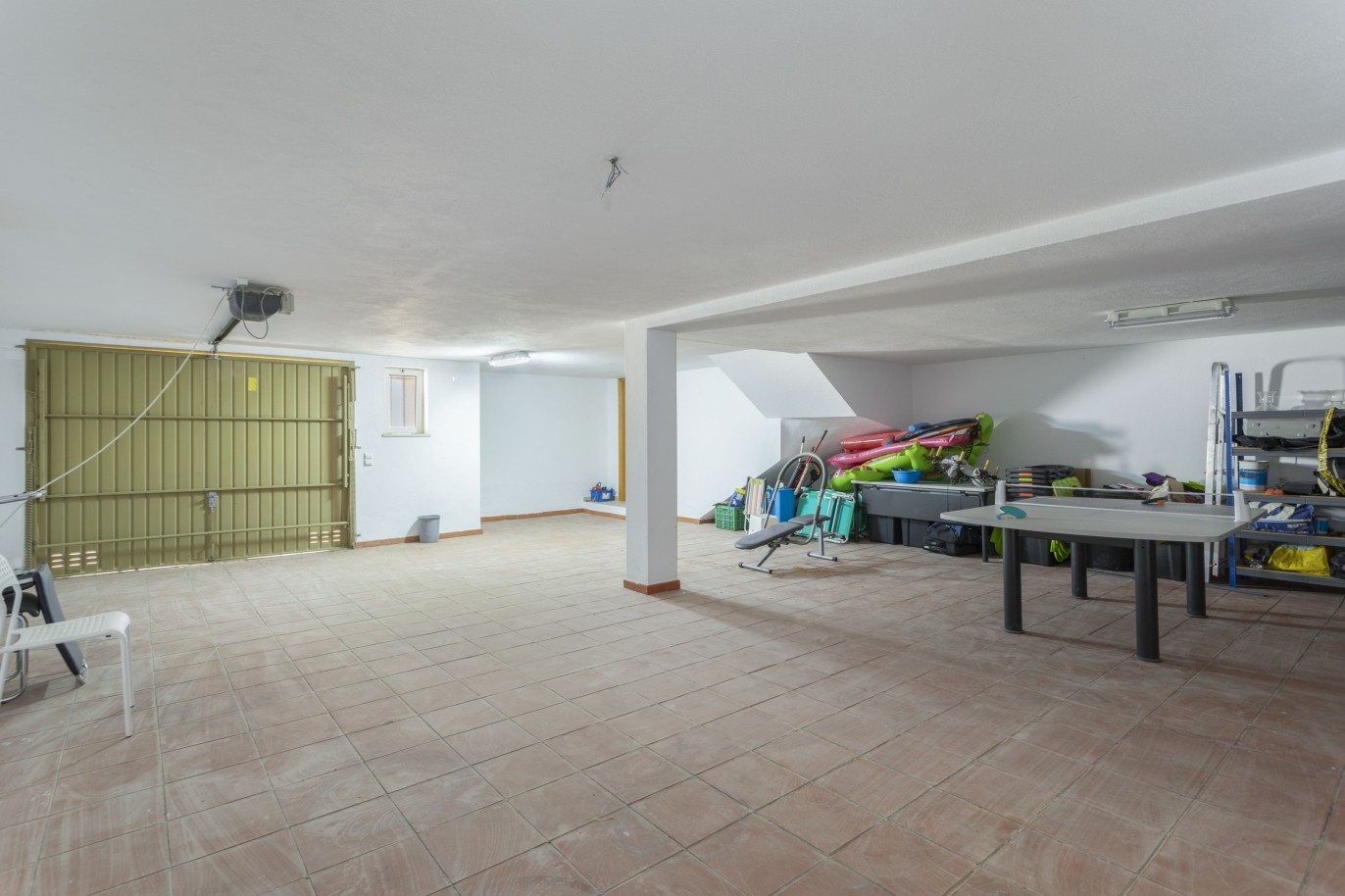 Villa 3 chambres avec piscine, à vendre à Vilamoura, Algarve_233824