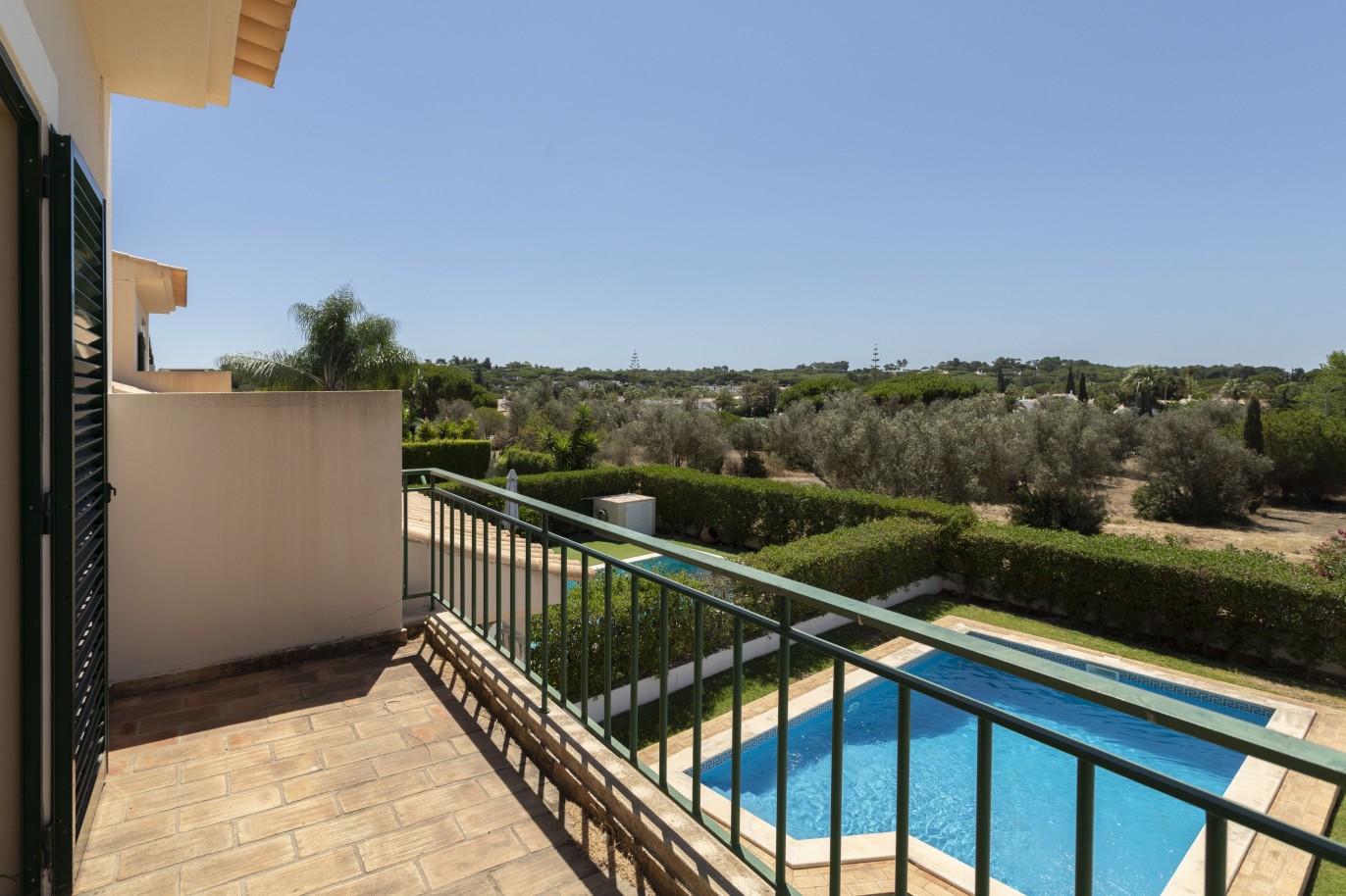 Villa 3 chambres avec piscine, à vendre à Vilamoura, Algarve_233830