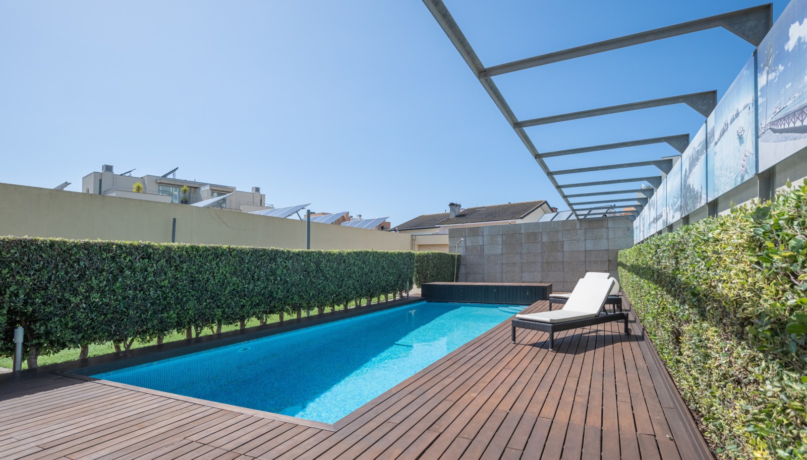 Villa avec piscine et jardin, à vendre, à Miramar, V. N. Gaia, Portugal_235373