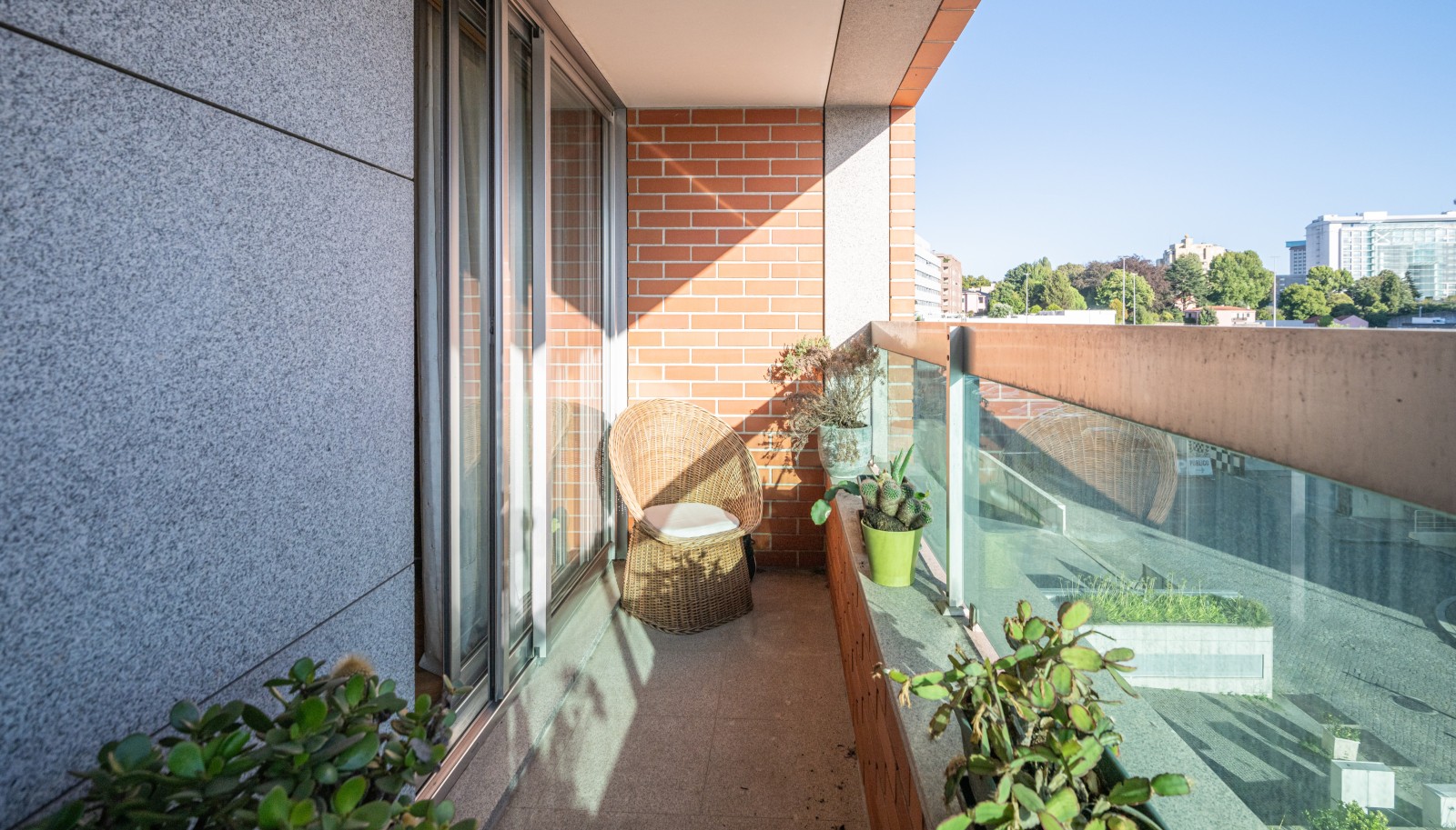 Appartement avec balcon, à vendre, à Porto, Portugal_235502