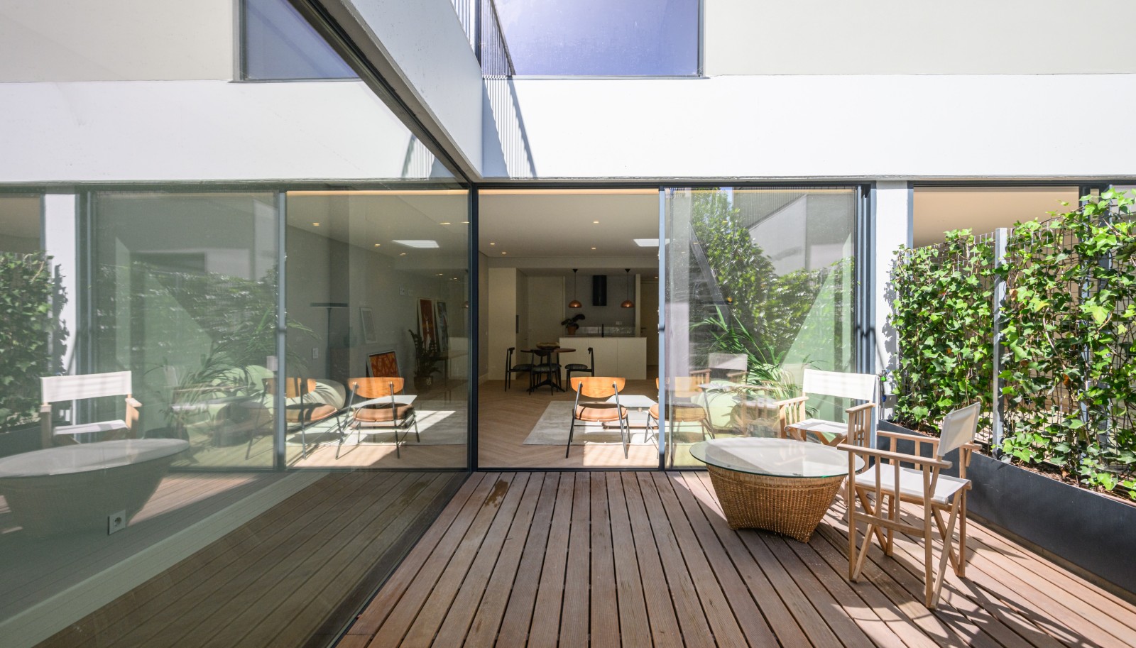 Apartamento T1+1 novo com terraço e jardim, para venda, no Centro do Porto_235781