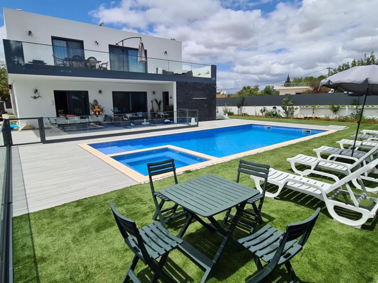 Villa de luxe de 6 chambres avec piscine, à vendre à Almancil, Algarve_235909