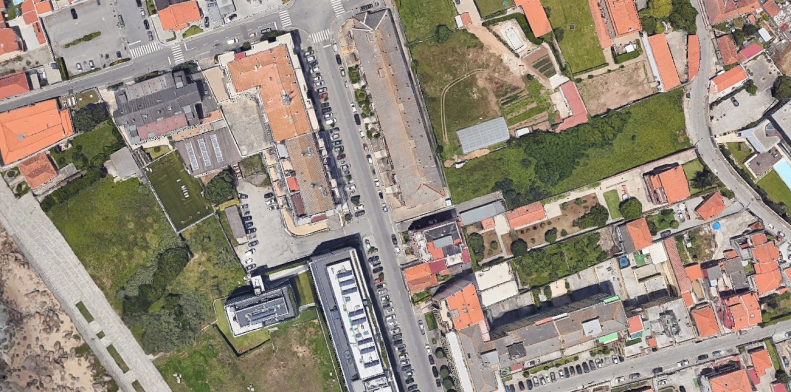 Baugrundstück, neben dem Lavadores-Strand, in Canidelo, V. N. Gaia, Portugal_236176