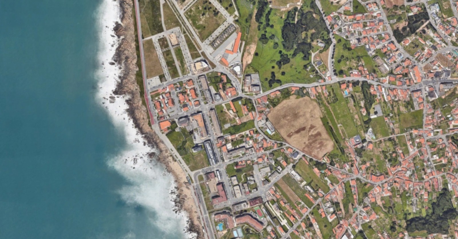 Land for sale in Vila Nova de Gaia, Portugal — €510,000