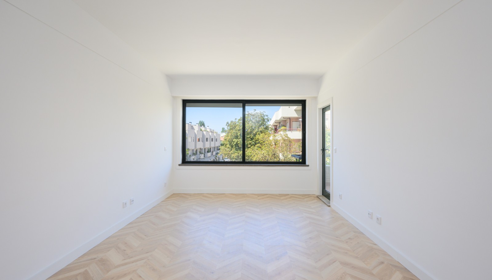 1+1 bedroom apartment with balcony, for sale, in Foz do Douro, Porto, Portugal_236203