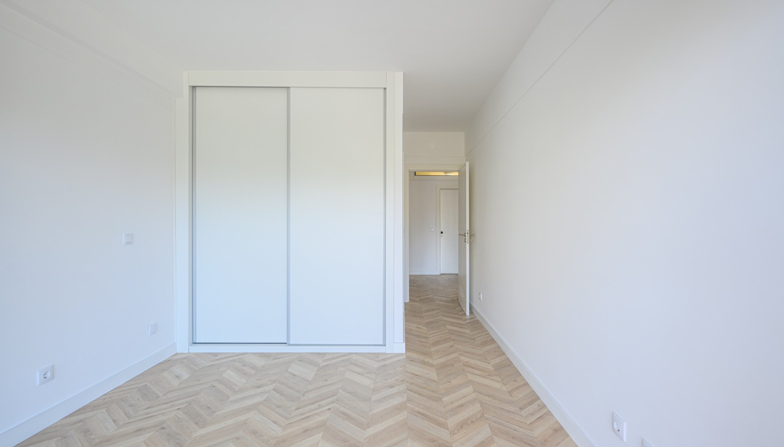 1+1 bedroom apartment with balcony, for sale, in Foz do Douro, Porto, Portugal_236214