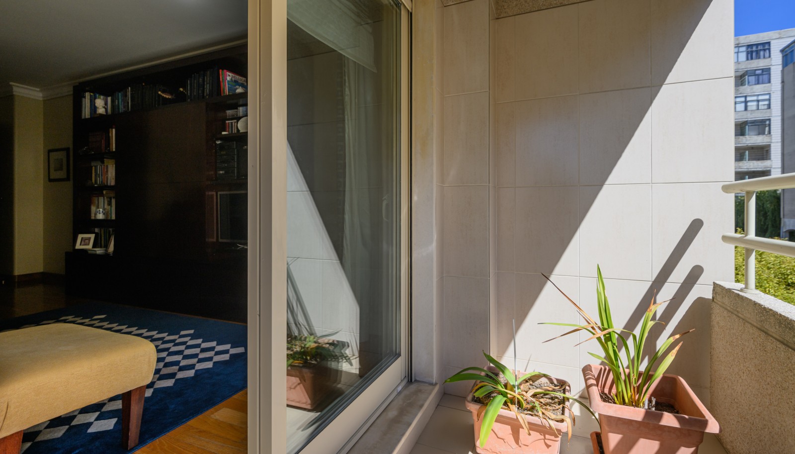 Piso de 5 habitaciones con balcón, en venta, en V. N. Gaia, Porto, Portugal_236341